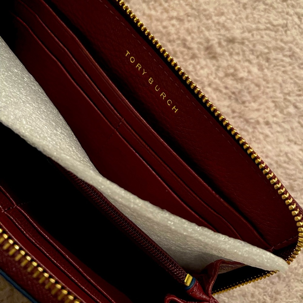 Tory Burch Brand New Never Used Soft Leather Wallet